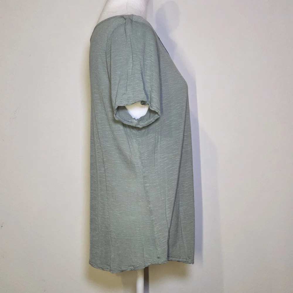 Light Teal Short Sleeve Top with Embroidery - Picture 3 of 6